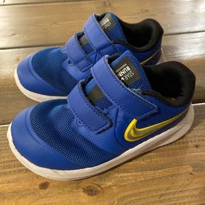 size 8c toddler boy nikes